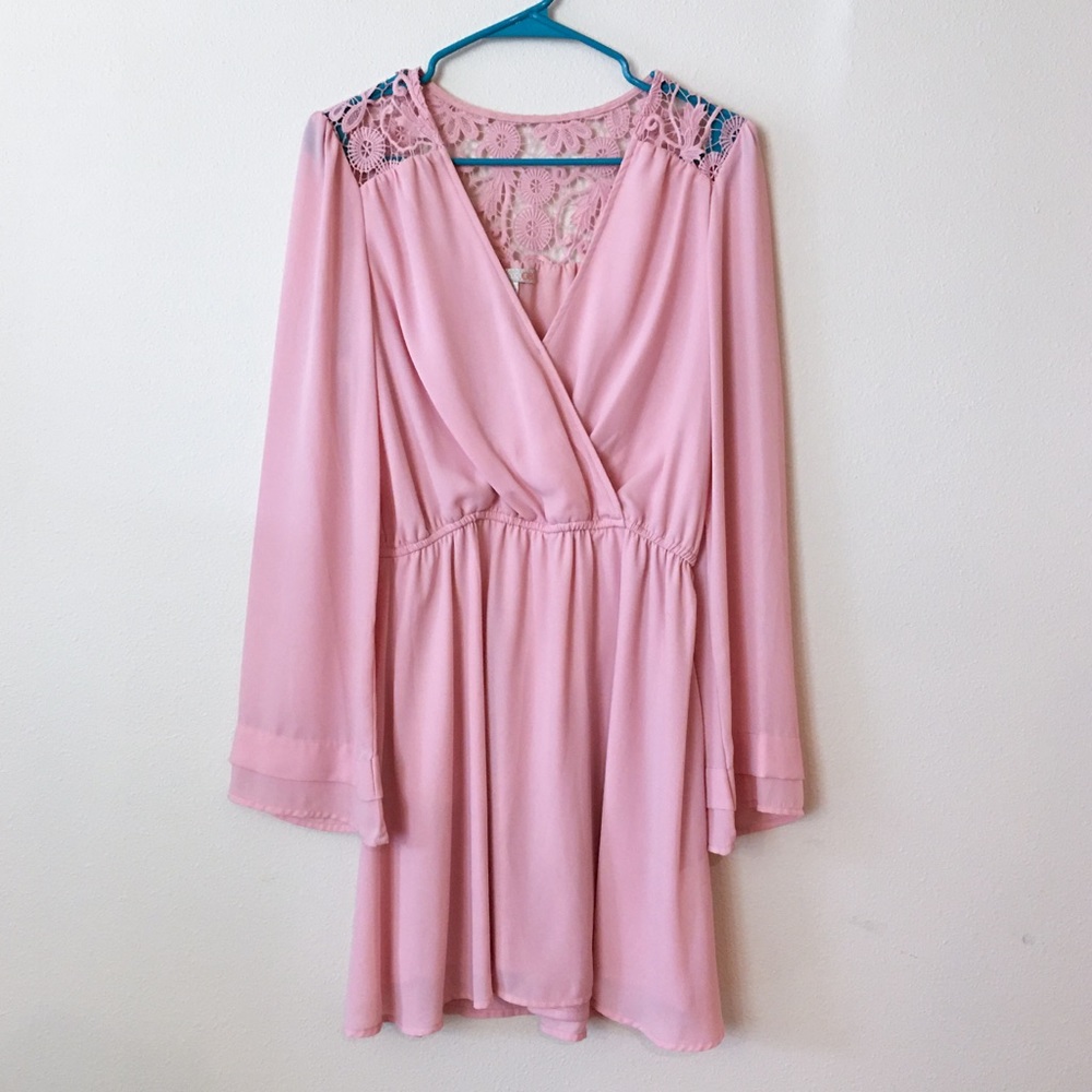 Gianni Bini Dress With Lace Details